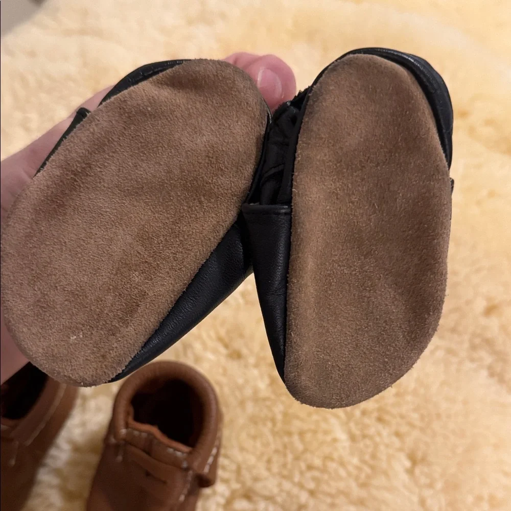 Bundle Brown Freshly Picked and Black Robeez Baby Moccasins Leather size 0-6 m